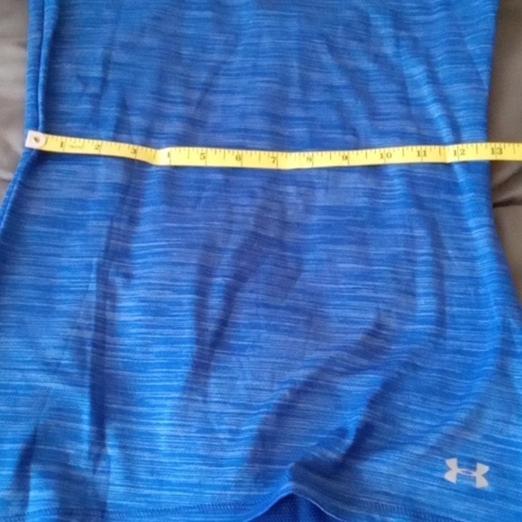 New Under Armour Women Top size M - Picture 4 of 12